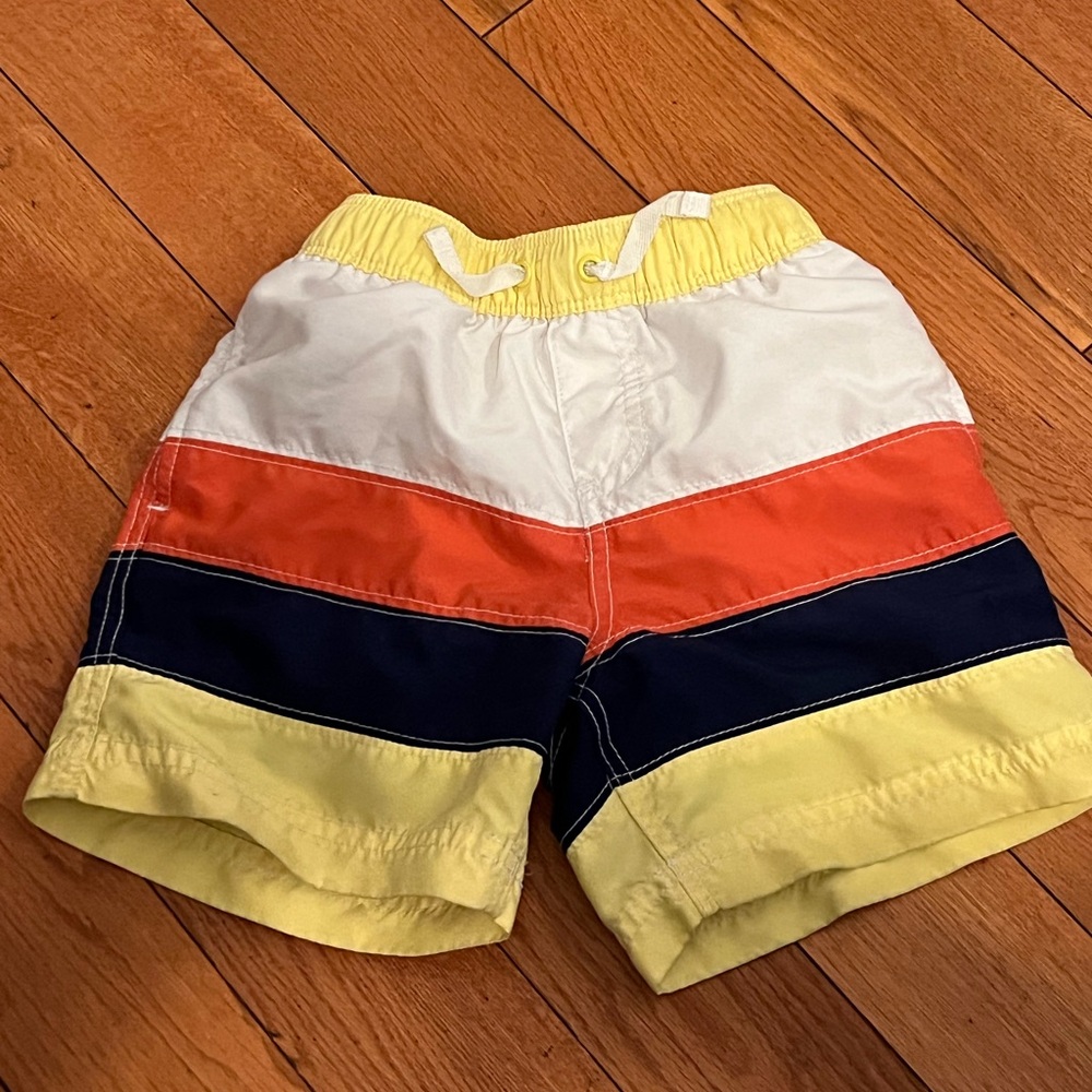 Hanna Anderson colorblock Swim Trunks with pockets , size 4, 100 cm
